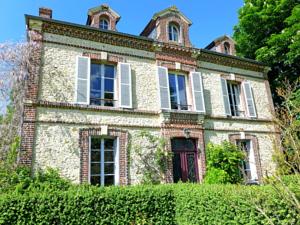 Hebergement Holiday Home La Romanesque : photos des chambres