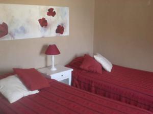 Hotel Logis des Cretes de Pignols : Chambre Lits Jumeaux