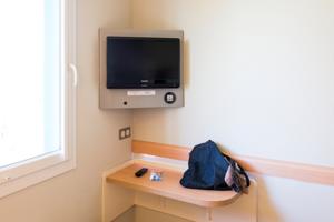 Hotel ibis budget Granville : Chambre Triple (2 Adultes)