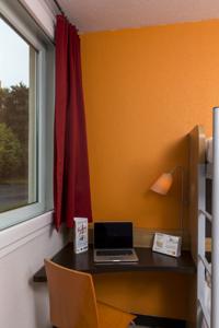 Hotel Premiere Classe Roissy - Aeroport Charles De Gaulle : Chambre Triple