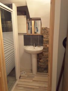Appartement Saint Jean Montclar : photos des chambres