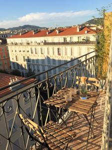 Appartement Nice Cocoon : Appartement avec Vue sur la Montagne