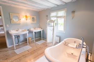 Chambres d'hotes/B&B Domaine de la Creuse : Suite Lit King-Size
