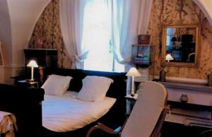 Chambres d'hotes/B&B Chateau de Saint-Agoulin : photos des chambres