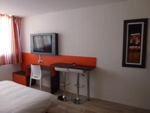 Hebergement Adonis Paris Sud : photos des chambres