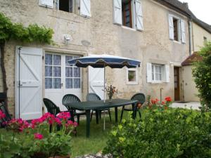Hebergement Maison De Vacances - Montfaucon 2 : photos des chambres