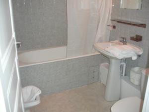 Hotel De La Poste : Chambre Familiale