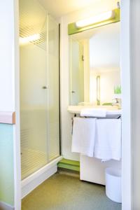 Hotel ibis budget Petite Foret : photos des chambres