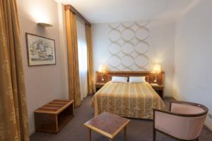 Hotel Le Manoir : Chambre Double Supérieure