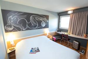 Hotel ibis Marseille Timone : photos des chambres