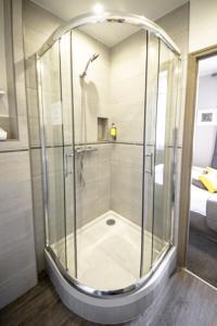 Hotel De La Pommeraie : photos des chambres