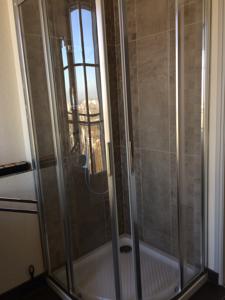 Appartement Le 360° TOUR PERRET Panoramique LUXE 19E etage : photos des chambres