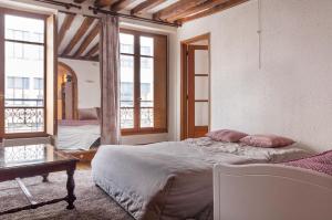 Appartement Authentic 2 rooms - Paris XV / Vaugirard : photos des chambres