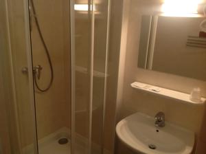 Hotel Le Beau Site Auvergne : Chambre Quadruple Classique
