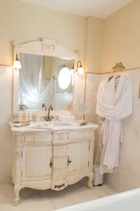 Chambres d'hotes/B&B NUIT D'ANGE D'UZES : photos des chambres