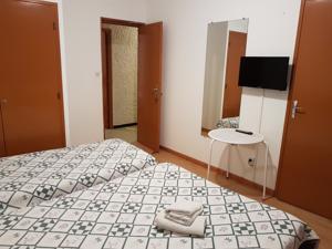 Hotel La Trinite : Chambre Triple