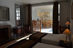 Brit Hotel Comtes De Champagne Centre Historique : photos des chambres