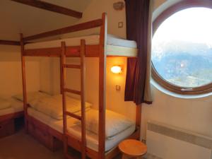 Hotel Gite d'etape de la Colle St Michel : Chambre Familiale avec Douche 