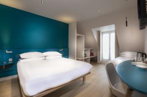 Hotel Andrea : Chambre Triple avec Balcon