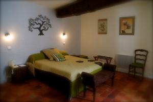 Hotel Logis Le Grand Monarque - Donzy : photos des chambres