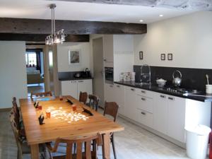 Hebergement Maison Haut De La Colline : photos des chambres