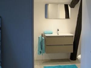 Hebergement Maison Haut De La Colline : photos des chambres