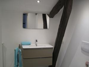 Hebergement Maison Haut De La Colline : photos des chambres