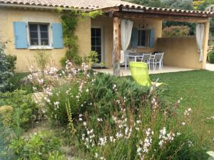 Hebergement Pays des Senteurs : photos des chambres