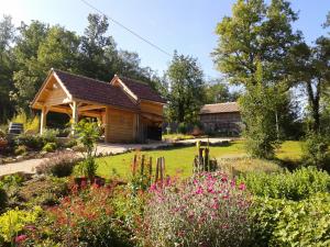 Hebergement Charme & Jardin : photos des chambres