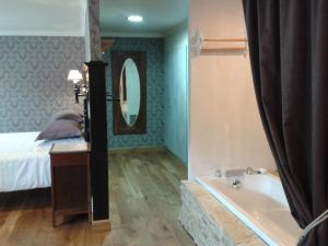 Hebergement Charme & Jardin : photos des chambres