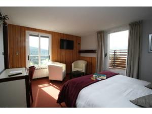 Hotel Corrieu : Chambre Double - Vue sur Montagne
