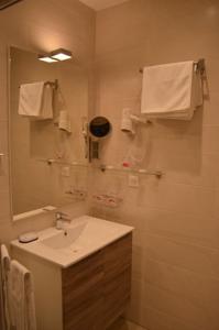 Hotel Restaurant La Couronne : photos des chambres