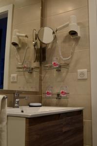 Hotel Restaurant La Couronne : photos des chambres