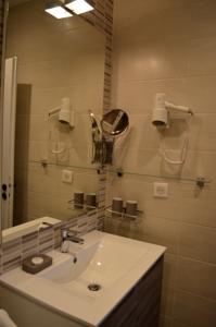 Hotel Restaurant La Couronne : photos des chambres