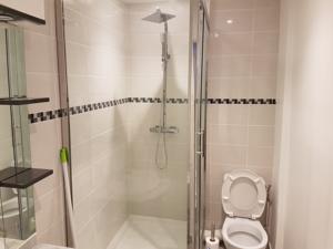Appartement Meubles de Tourisme a Vincennes : photos des chambres