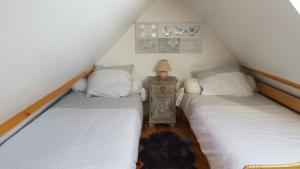Chambres d'hotes/B&B L'Antre de Broceliande : photos des chambres