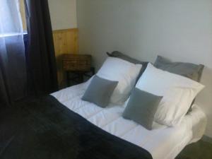 Hebergement Les Gites du Couvent : photos des chambres