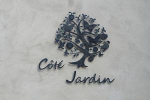 Hebergement Loft cote jardin : photos des chambres