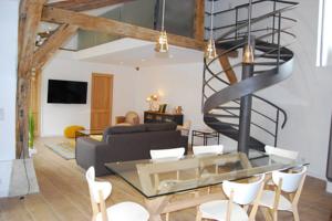 Hebergement Loft cote jardin : photos des chambres