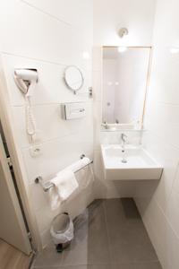 Comfort Hotel - Cergy-Pontoise : photos des chambres