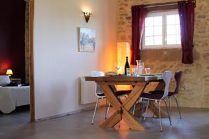 Chambres d'hotes/B&B Mas de la Rivoire B&B : photos des chambres