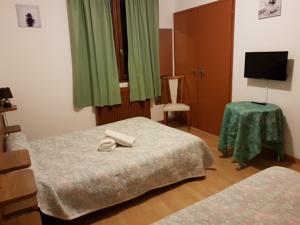 Hotel La Trinite : photos des chambres