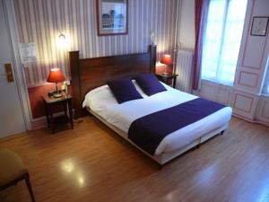 Brit Hotel Comtes De Champagne Centre Historique : photos des chambres