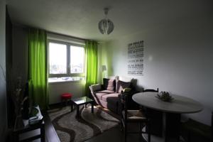 Appartement Les Eglantines : photos des chambres