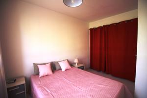 Appartement Les Eglantines : photos des chambres