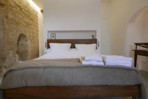 Chambres d'hotes/B&B Tour Sarrazine de Montaren : photos des chambres