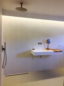 Chambres d'hotes/B&B Tour Sarrazine de Montaren : Maisonnette