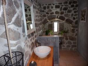 Chambres d'hotes/B&B La Calade Chambres d'Hotes & Espace Bien-Etre : photos des chambres