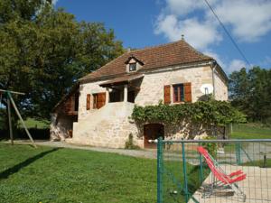 Hebergement Maison De Vacances - Rueyres : photos des chambres
