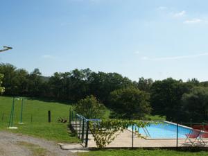 Hebergement Maison De Vacances - Rueyres : photos des chambres